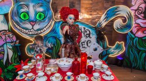 Алиса в Стране Чудес на детский праздник