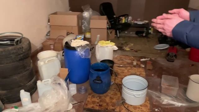 Московские полицейские изъяли у мужчины свыше 36 кг прекурсоров наркотического средства