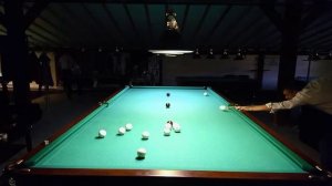 Тренировка на русском бильярде. Свободная пирамида с цветными шарами. Выход накатом в середину