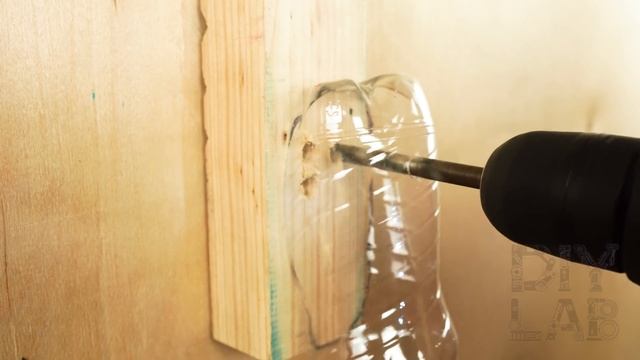 Une fois que vous aurez appris ce secret, vous ne jeterez plus jamais de bouteilles en plastique! смотреть онлайн