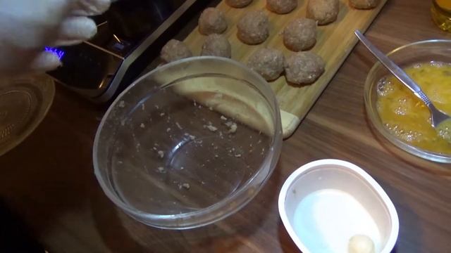 Бомбочки из фарша с сыром. Готовит Лёша смотреть онлайн