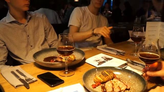 Реклама пивного ресторана  Brasserie Lambic
