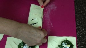 Слойки со щавелевой начинкой