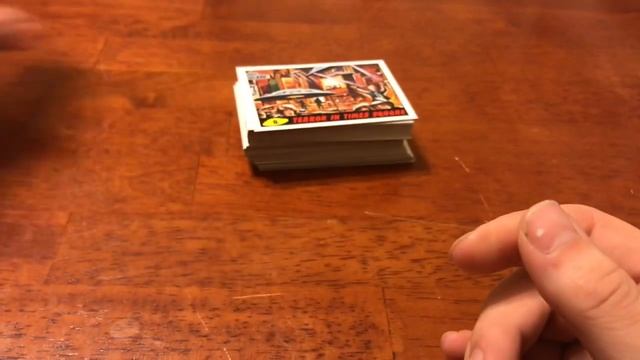 Topps: Mars Attacks Complete Set! смотреть онлайн