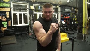 КАК ТРЕНИРУЕТСЯ СИЛЬНЕЙШИЙ АРМРЕСТЛЕР? АРТЁМ МОРОЗОВ