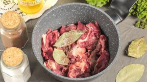 Телячьи щёчки томлённые в красном вине