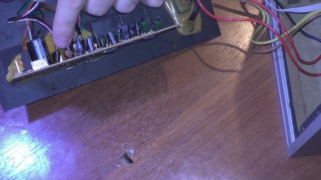 Ремонт усилителя/Гудит сабвуфер смотреть онлайн