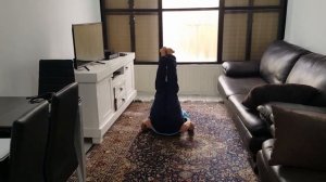 Асаны: свечка (сарвангасана), полуплуг, плуг, полумост, полный поклон сидя и обратная, поза ребенка