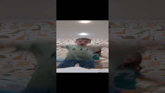 Танцы с котом 2