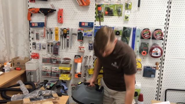 РоботунОбзор: Пылесос Karcher NT 30/1 Me Classic