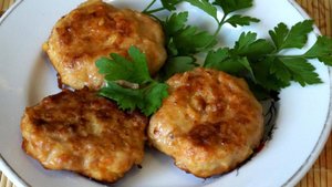 Куриные котлеты с кабачком