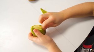 ВКУСНАЯ НЕЙТРАЛЬНАЯ ИЛИ ПРОТИВНАЯ ЕДА ЧЕЛЛЕНДЖ/Видео Анютка малютка