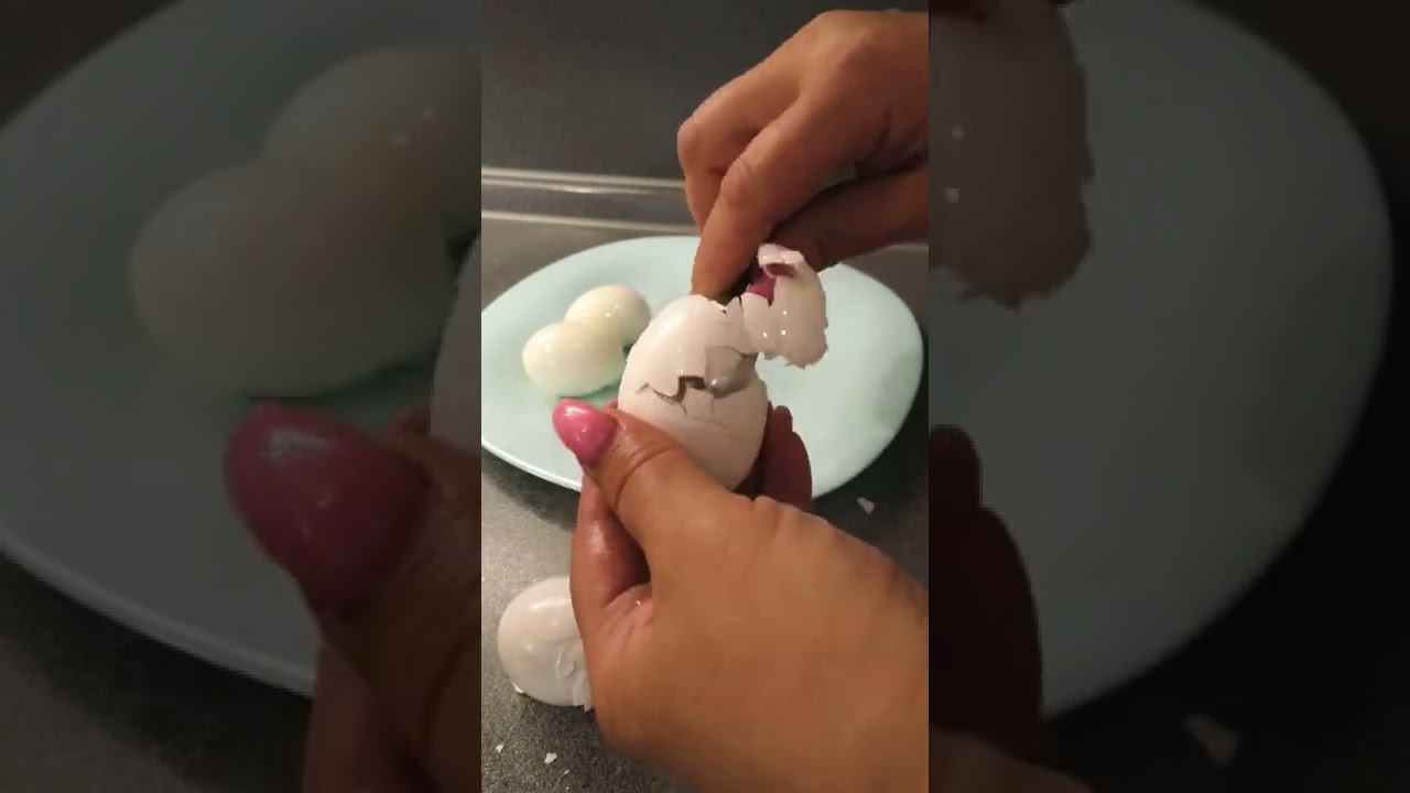 Пробуем быстро почистить яйца смотреть онлайн