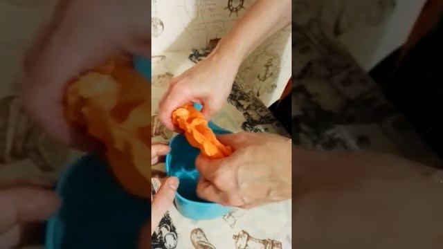 Полотенце из таблетки 2  (продолжение) смотреть онлайн