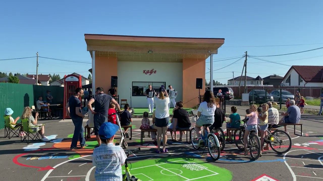 Дуэт аккордеонистов "Штрихкод" Игрушка смотреть онлайн