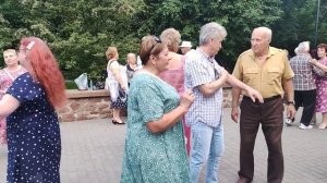 Она любила розы.......18.06.23 Гомель парк Луначарского ?