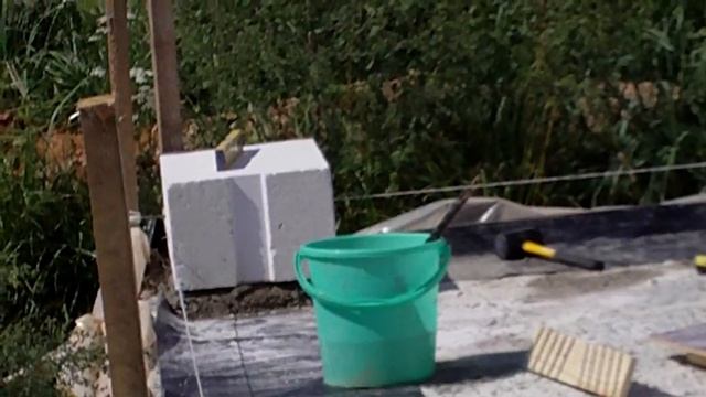 Дача своими руками. Первый ряд блоков, гидроизоляция смотреть онлайн