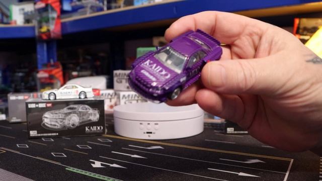 Mini GT KAIDO*HOUSE, KHMG048 NISSAN SKYLINE 34GT-R #048, KHMG049 NISSAN SKYLINE 34GT-R #049, смотреть онлайн