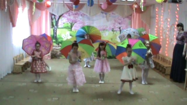 танец с зонтами смотреть онлайн