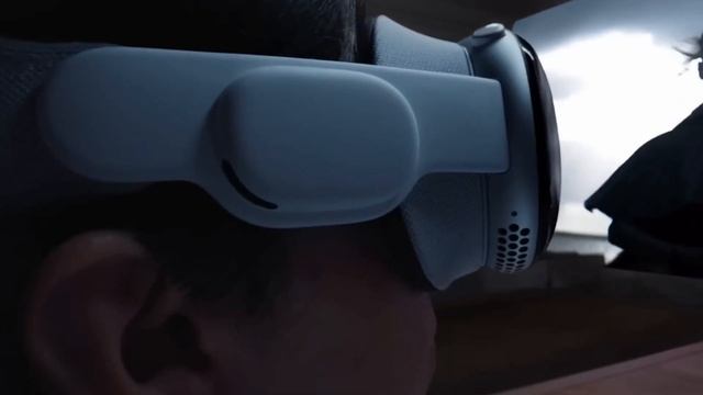 Apple Vision Pro First Look | WWDC23: 17 big & little things | Apple Introducing MacBook Air 15” смотреть онлайн