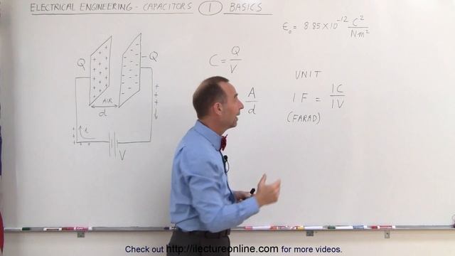 Electrical Engineering: Ch 6: Capacitors (1 of 26) Basics (What is a Capacitor?) смотреть онлайн