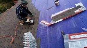 Шинглас пневмопистолетом!!! Мечта КРОВЕЛЬЩИКА!!!!!!!