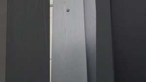 Покраска дома из клеёного бруса.