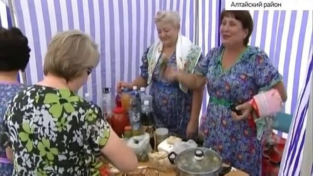 Огуречный день: в Алтайском районе прошел праздник малосольного огурца