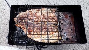 Сочный карп на мангале.