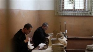 Как в тюрьму попадают запрещённые вещи