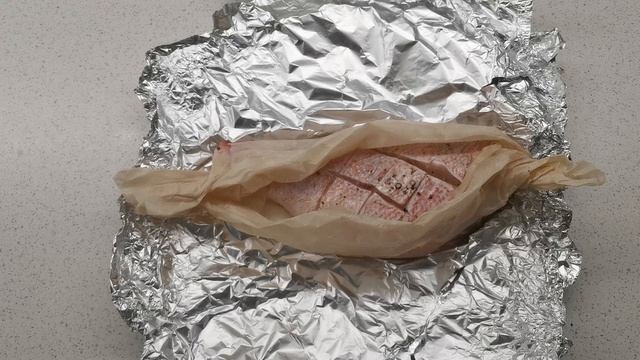 Морской окунь фаршированный лимоном. Морской окунь в духовке.