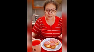 Мукбанг Бутеры ?с Маслом, Сыром, Колбасой. Кисель?/Звонила сестра, снова на новой вахте