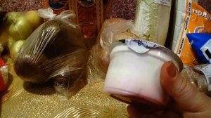 Себе платьишко, ребёнку трусишки. И никаких лопат.