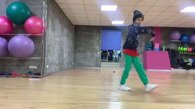 Финал учеников. Лерыч и Зигзаг. Брейк данс смотреть онлайн