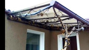 Крыша для входного навеса из поликарбоната, кованые элементы