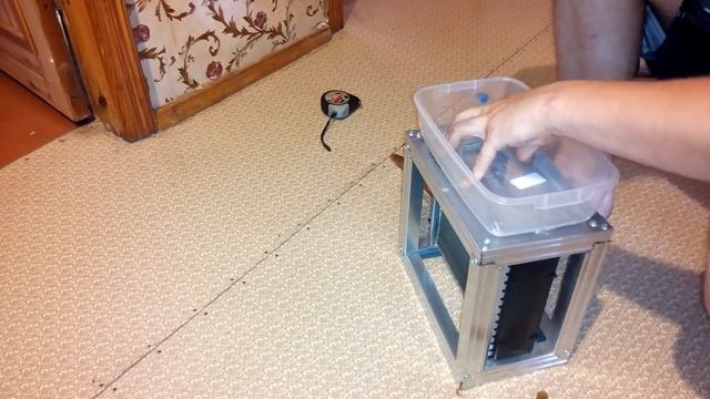 КАК СДЕЛАТЬ Охладитель воздуха работающий на воде или как бороться с жарой. Часть Первая смотреть онлайн