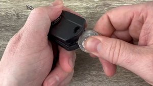 2008 - 2010 Ford Escape Key Fob Battery Replacement - How To Replace Change Escape Remote Batteries