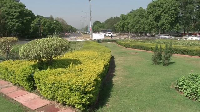 Bridging Worlds: Know India Know Yourself (09.01 Minutes) смотреть онлайн