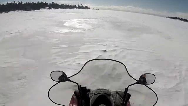 A day on the Lake on the Venture Lite смотреть онлайн