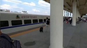 В Китае построили самый быстрый поезд в мире, способный заменить самолет