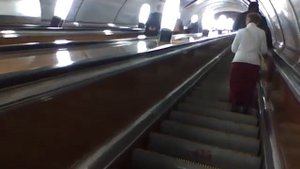 метро Тургеневская переход на Чистые пруды через верх, правой эскалатор