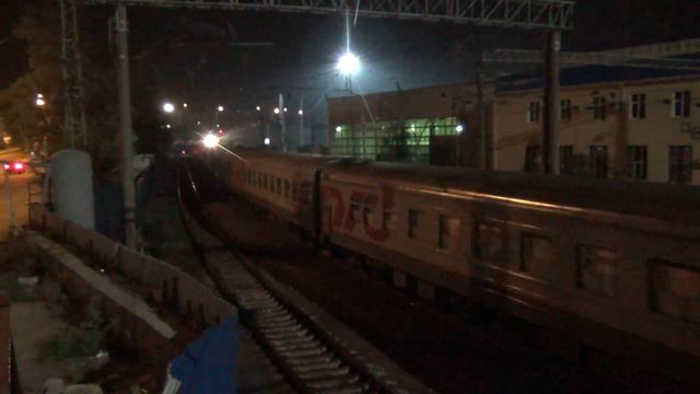 Электровоз ЭП1М-746 с поездом №398 Санкт-Петербург — Махачкала смотреть онлайн