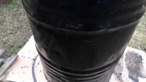 Проклеил бочку 240л.в огород (смолой полиэфирной с стеклотканью внутри и битумной мастикой с наружи