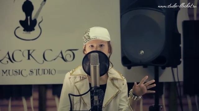 Юлия Можиловская с песней 