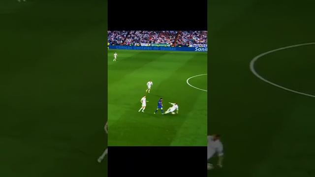 Как защита Реала игра против Месси 😎 смотреть онлайн