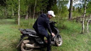 Обзор на скутеры от Васяна! Скутер на грязевой резине.