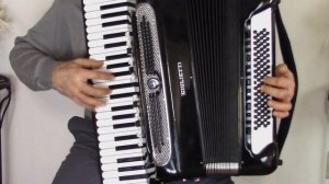 "Этюд до минор Op.29, no. 7" (А. Бертини) - исполняет на аккордеоне типа "бассети" П. Щигров