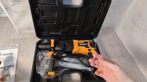 Обзор на Сетевой перфоратор DEKO DKH1100W 063-4159