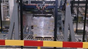 Автоматическая упаковка паллет на распределительном логистическом центре | Паллетообмотчик ROBOPAC