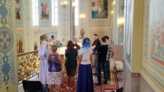 "Отца, и Сына, и Святаго Духа..." муз. Б. Лебедев, "Си́мвол ве́ры". Регент Екатерина Артюхова. смотреть онлайн